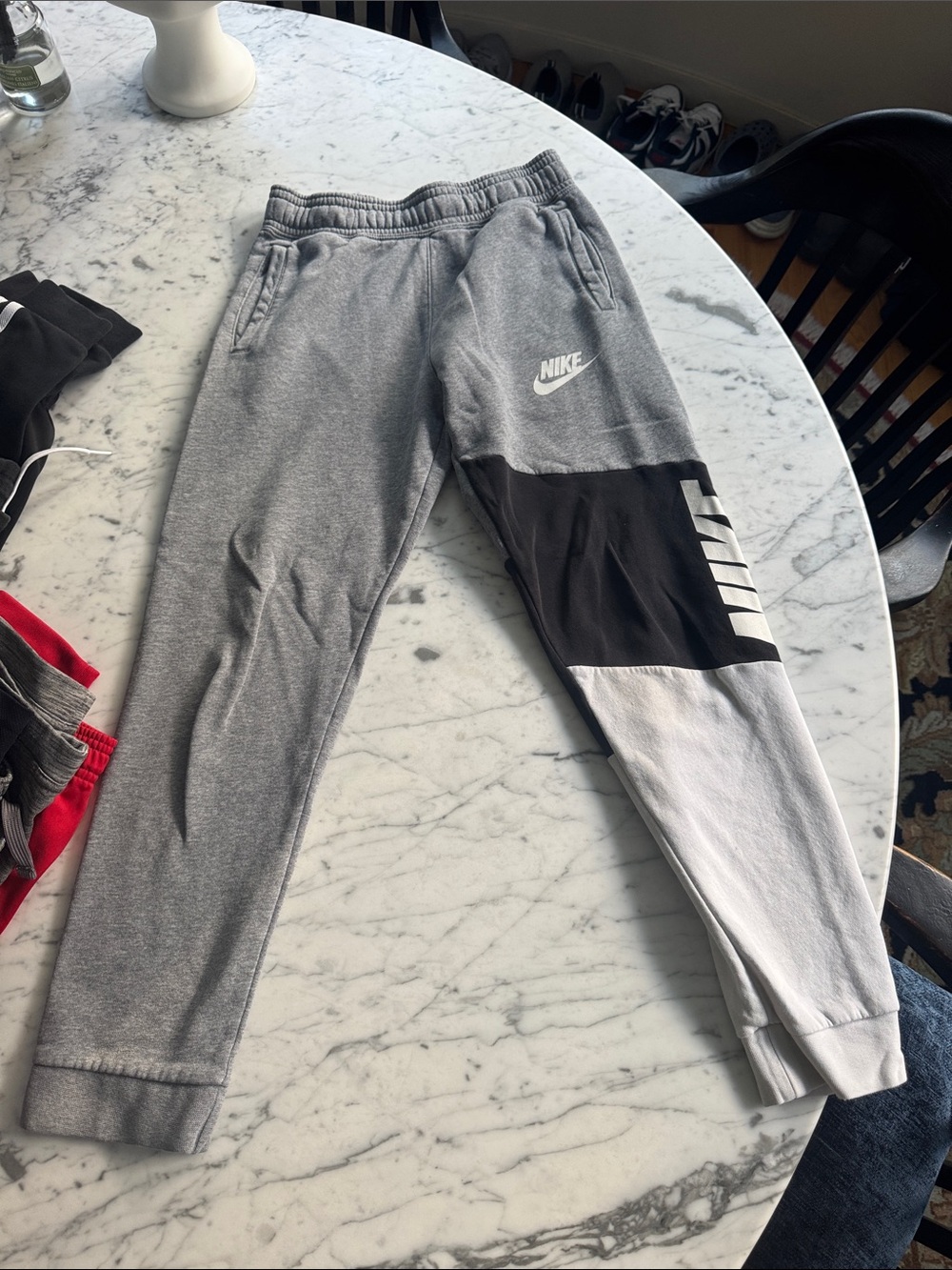 Nike Kids Gray, Black & White and blue set Joggers/hoodie